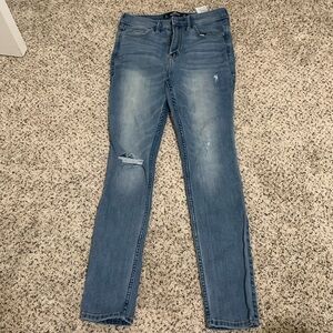 Hollister High Rise Super Skinny Size 3s